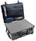 Peli 1560LFC met plukschuim en laptophoes zwart 